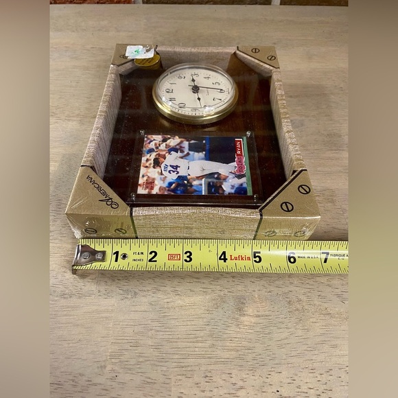 Vintage Nolan Ryan‎ #34 Collectible Topps Baseball Card Mint, Never Touched - Picture 9 of 10